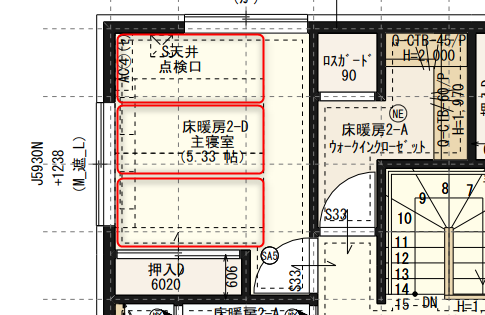 主寝室 布団が3枚入る
